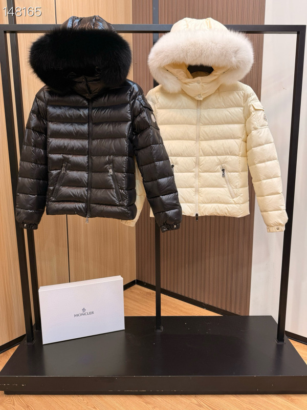 Moncler sz0-3 26yr31